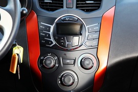 试驾天津一汽夏利N7