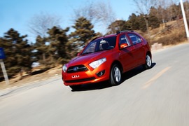 试驾天津一汽夏利N7