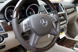 2013款奔驰GL35O柴油尊享型