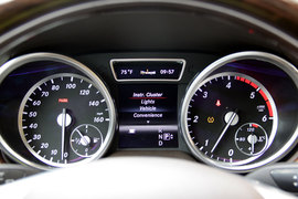 2013款奔驰GL35O柴油尊享型