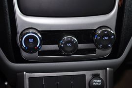 2013款吉利帝豪EC7