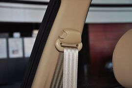 2013款别克凯越1.5L手动尊享型