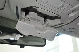 2012款福特福克斯三厢1.6L自动风尚型