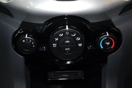 2013款福特翼搏1.5L自动风尚型