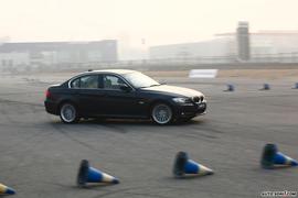 09款新BMW3系动态