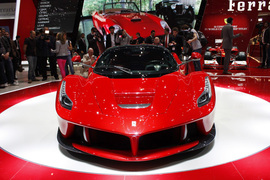 法拉利LaFerrari日内瓦车展实拍