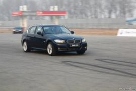 09款新BMW3系动态