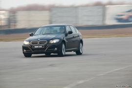 09款新BMW3系动态