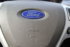 2012款锐界2.0T精锐天窗版内饰