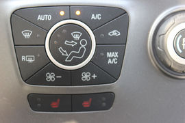 2012款锐界2.0T精锐天窗版内饰