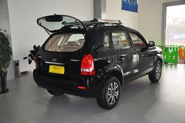 2013款现代途胜2.0L自动两驱舒适型