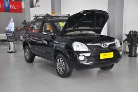 2013款现代途胜2.0L自动两驱舒适型