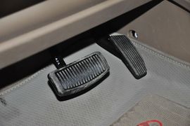 2013款现代途胜2.0L自动两驱舒适型