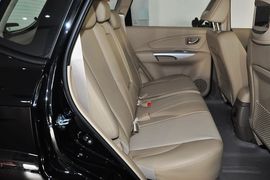 2013款现代途胜2.0L自动两驱舒适型