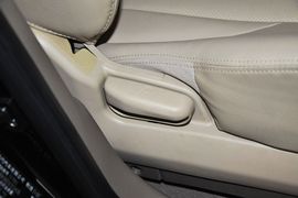 2013款现代途胜2.0L自动两驱舒适型