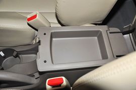2013款现代途胜2.0L自动两驱舒适型