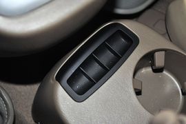 2013款现代途胜2.0L自动两驱舒适型