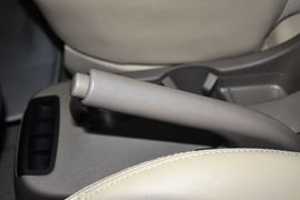 2013款现代途胜2.0L自动两驱舒适型