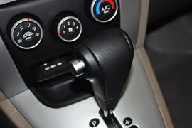 2013款现代途胜2.0L自动两驱舒适型