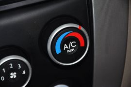 2013款现代途胜2.0L自动两驱舒适型