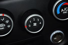 2013款现代途胜2.0L自动两驱舒适型