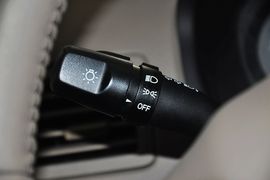 2013款现代途胜2.0L自动两驱舒适型