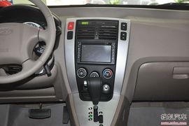 2013款现代途胜2.0L自动两驱舒适型