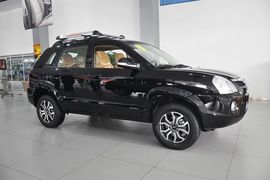 2013款现代途胜2.0L自动两驱舒适型