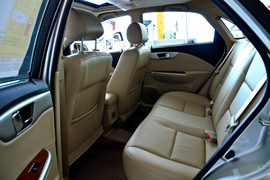 2013款别克凯越1.5L