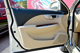 2013款别克凯越1.5L