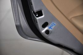 2013款现代途胜2.0L手动两驱时尚型