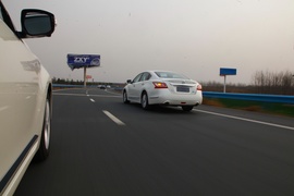 2013款新世代天籁试驾