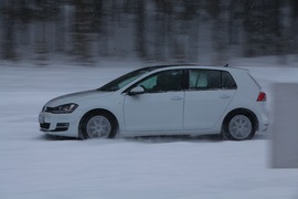 大众高尔夫7欧洲版冰雪实拍