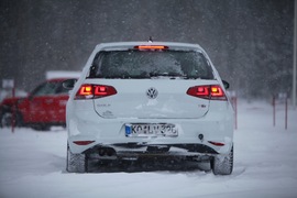 大众高尔夫7欧洲版冰雪实拍