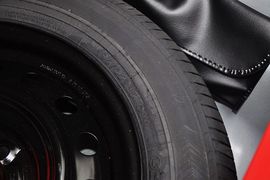 2013款丰田卡罗拉1.6L