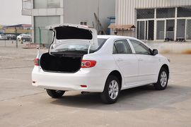 2013款丰田卡罗拉1.6L