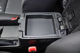 2013款丰田卡罗拉1.6L