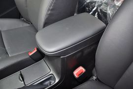 2013款丰田卡罗拉1.6L