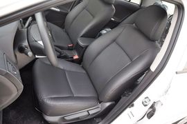 2013款丰田卡罗拉1.6L