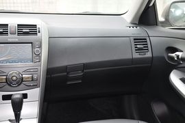 2013款丰田卡罗拉1.6L
