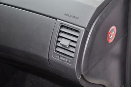 2013款丰田卡罗拉1.6L