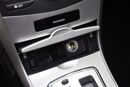2013款丰田卡罗拉1.6L