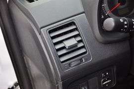 2013款丰田卡罗拉1.6L