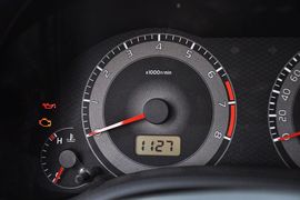 2013款丰田卡罗拉1.6L