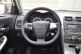2013款丰田卡罗拉1.6L