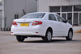 2013款丰田卡罗拉1.6L