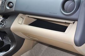 2013款丰田RAV4
