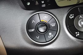 2013款丰田RAV4