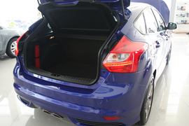 2013款福克斯ST2.0T手动标准版到店实拍