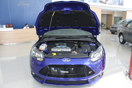 2013款福克斯ST2.0T手动标准版到店实拍